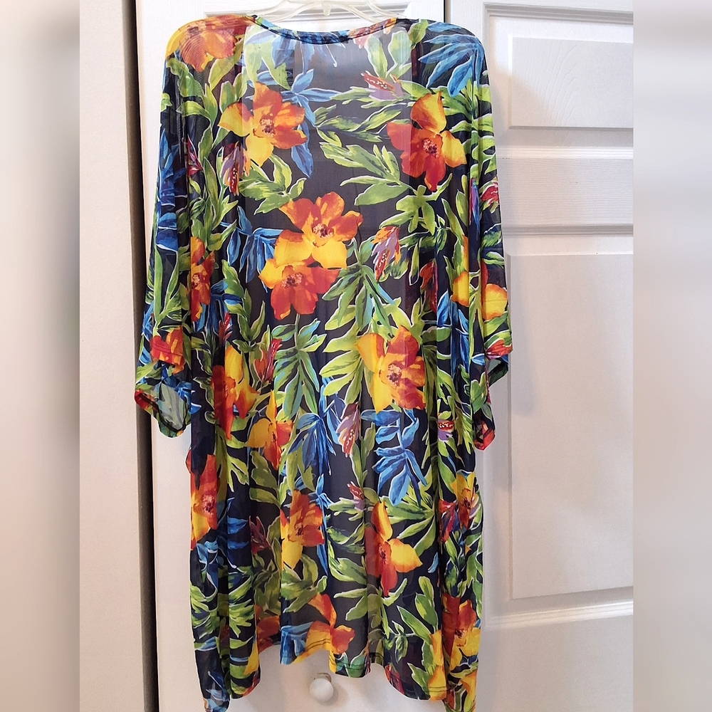 SOLD!!! Cyrus, NWT, Multicolor Floral Mesh Kimono - Picture 5 of 7